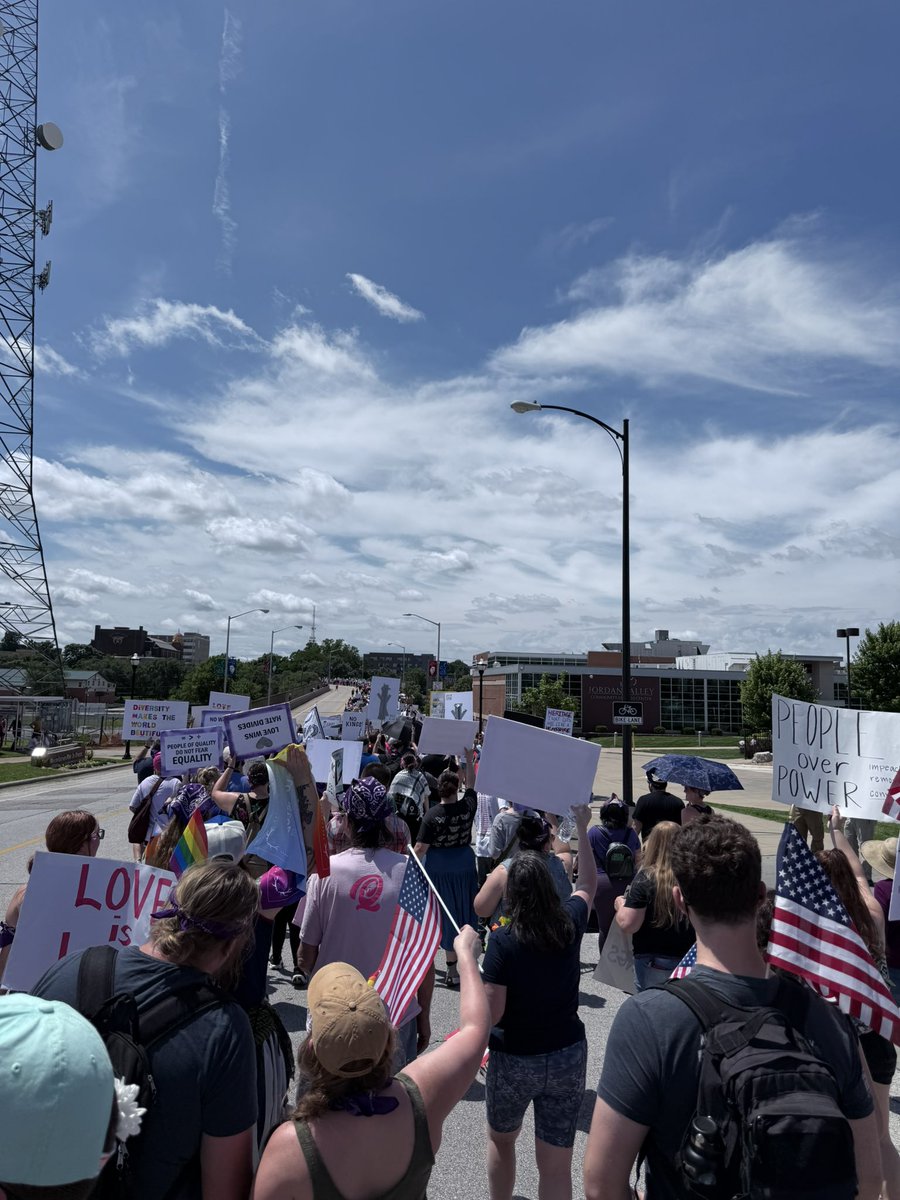 phantransmal's tweet photo. Incredible turnout at Springfield’s no kings protest
A little blueish dot in a very red state
We’re here and fighting https://t.co/Va9ssTcOb3