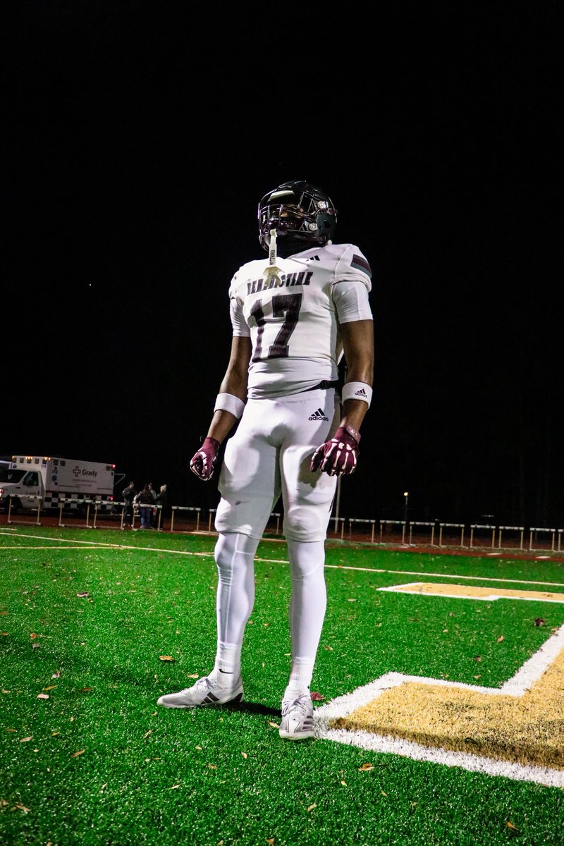 Coaches, June 15th is almost here!
6’0 200 Outside linebacker/Nickel 
430 Squat, 295 Bench
0 D1 Offers
912-332-9383!