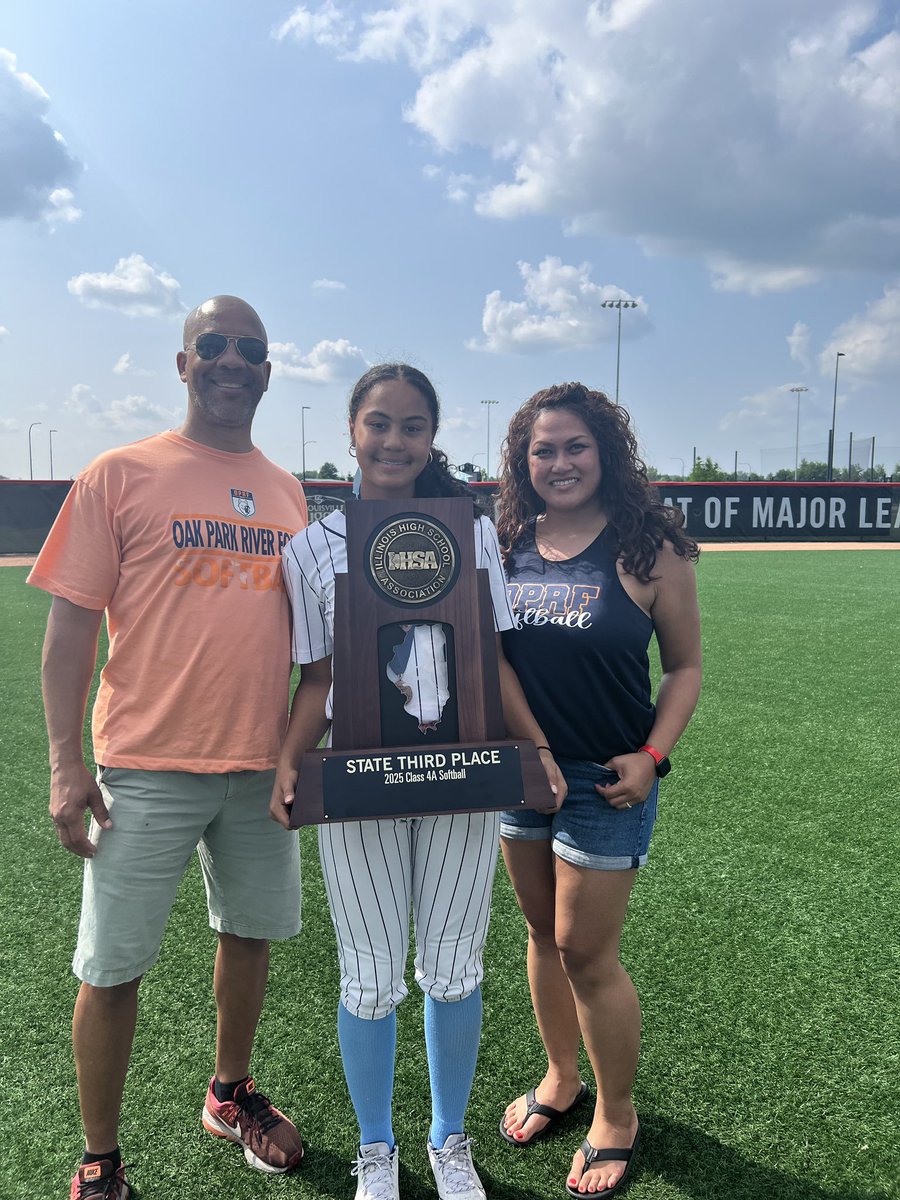 Ⓗⓐⓡⓟⓔⓡ Ⓣⓡⓐⓥⓘⓢ 2🥎28 tweet media