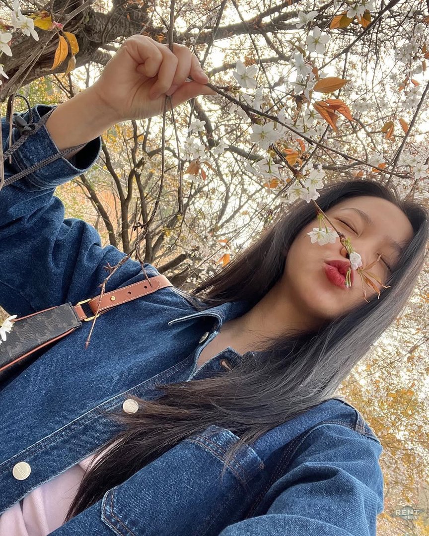 Good morning 🌻 minggu pagi enaknya jalan² ke taman 🤭