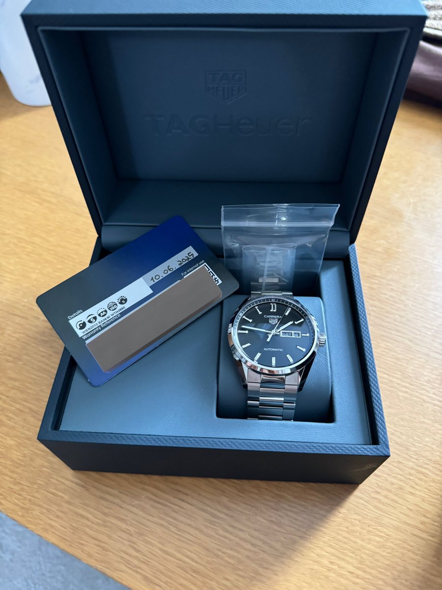 タグホイヤーカレラ届いた〜〜👼
仕事がんばろ〜〜〜💁