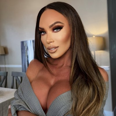 Watch OnlyFans.com/TheMiaIsabella's leaked NSFW photo on TwXstars