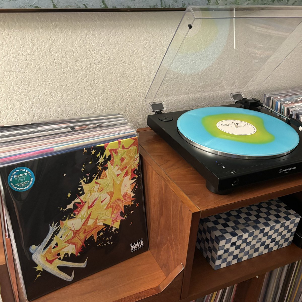 jacobsmiths_'s tweet photo. Highly recommend ‘Burnout Days’ by ‘flipturn’ this came out fabulous also a great album https://t.co/HYJK5LC2ck