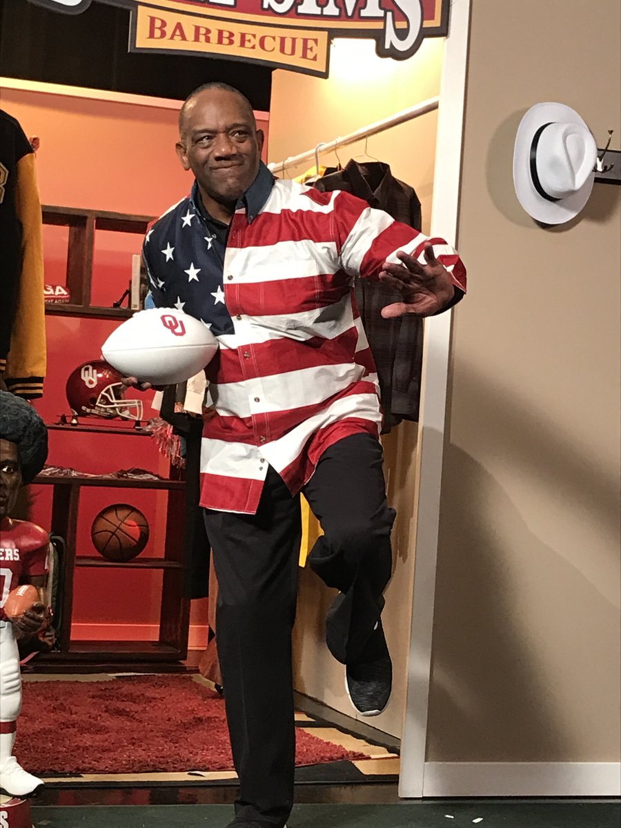 RealBillySims's tweet image. From one proud American to another, wishing everyone a strong, united, and patriotic #FlagDay! 馃嚭馃嚫 Let鈥檚 honor the stars and stripes and the values they represent.
#billysims #heisman #FlagDay2025 #billysimsbbq