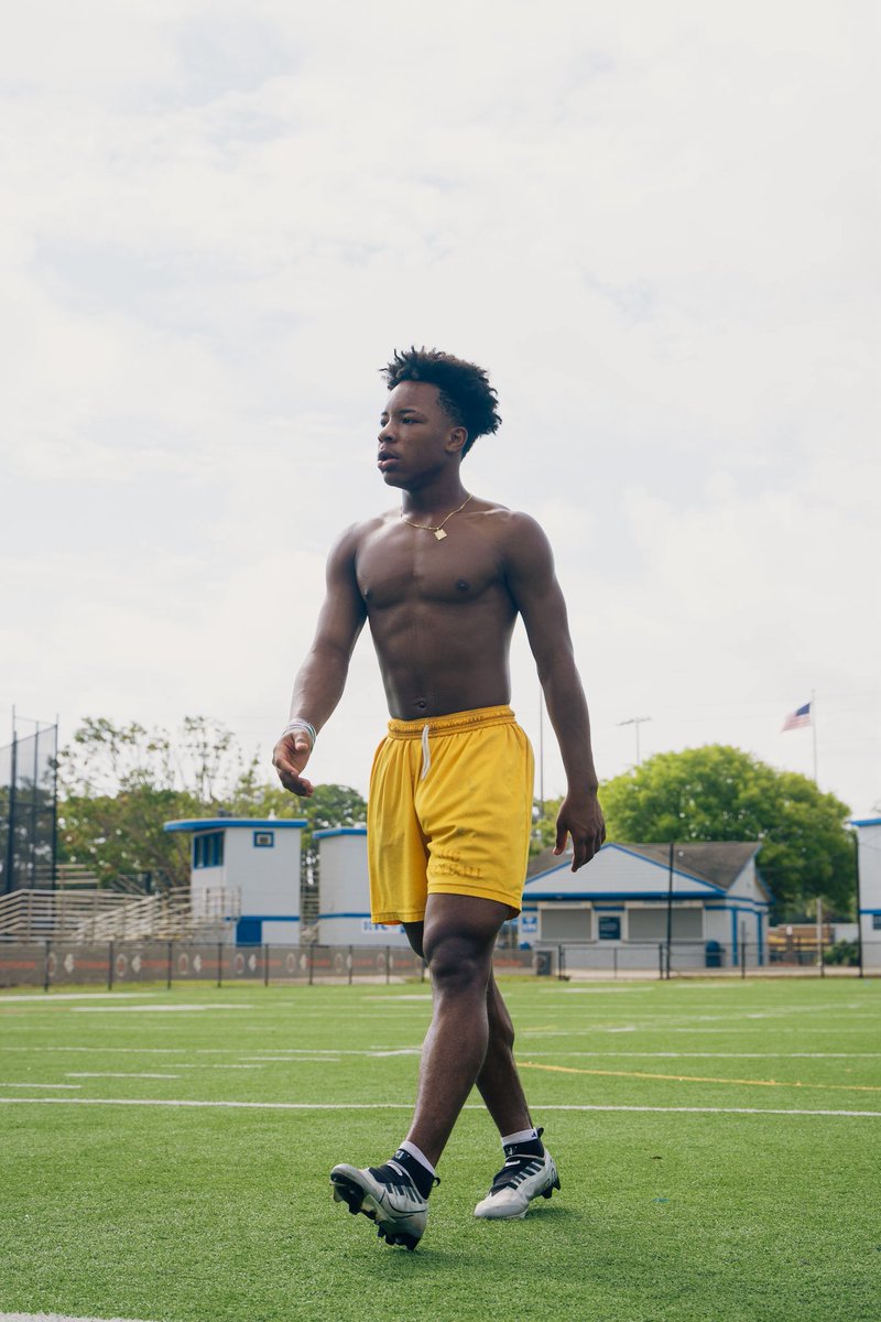 Check out my Sophomore Season Highlights!
2027’| Myrtle Beach High School
5’6 155 (slot,RB)
Stats 
55-rec
 700+ all purpose 
4 tds
<a href="/HighSchoolBlitz/">High School Blitz</a>  <a href="/mrs_vfrierson/">Mrs. V</a> 
<a href="/iguerin/">Ian Guerin</a> <a href="/ErikHighsmith/">Erik Highsmith</a> <a href="/himiam68/">Quincy Townsend</a> <a href="/PrepRedzoneSC/">Prep Redzone South Carolina</a> <a href="/CoachMattPearce/">Matt Pearce</a> <a href="/ath_dynastyalex/">Coach Alex</a> 

hudl.com/v/2SDDAS