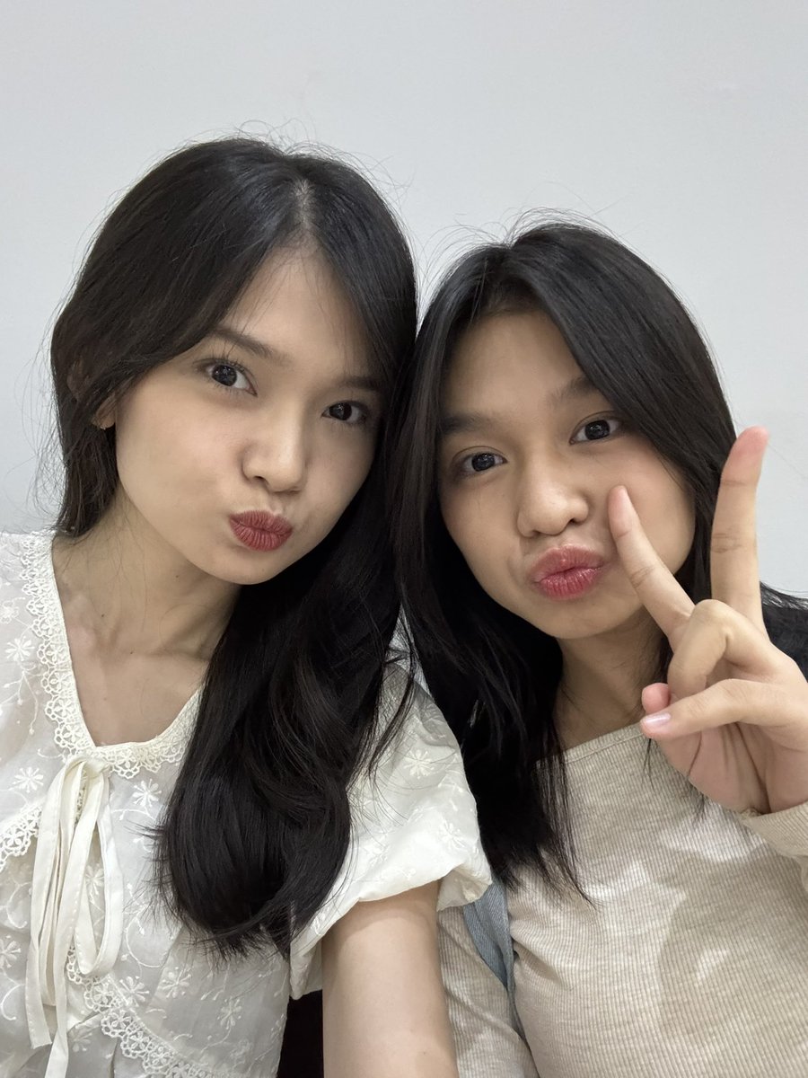 Indah Cahya tweet media