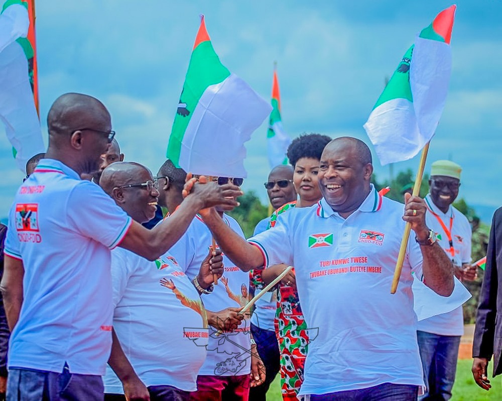 Double scrutin de juin 2025 : L’opposition s’écroule, le CNDD-FDD consolide son ancrage politique.

Par Rénovat Sindayihebura

L’analyse approfondie des résultats des élections communales et législatives du 5 juin dernier révèle une configuration politique sans ambiguïté. Le