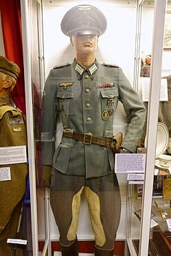 海軍のM36将校服の方あんま見ないよね､､､ちょっとやりたいこの軍装