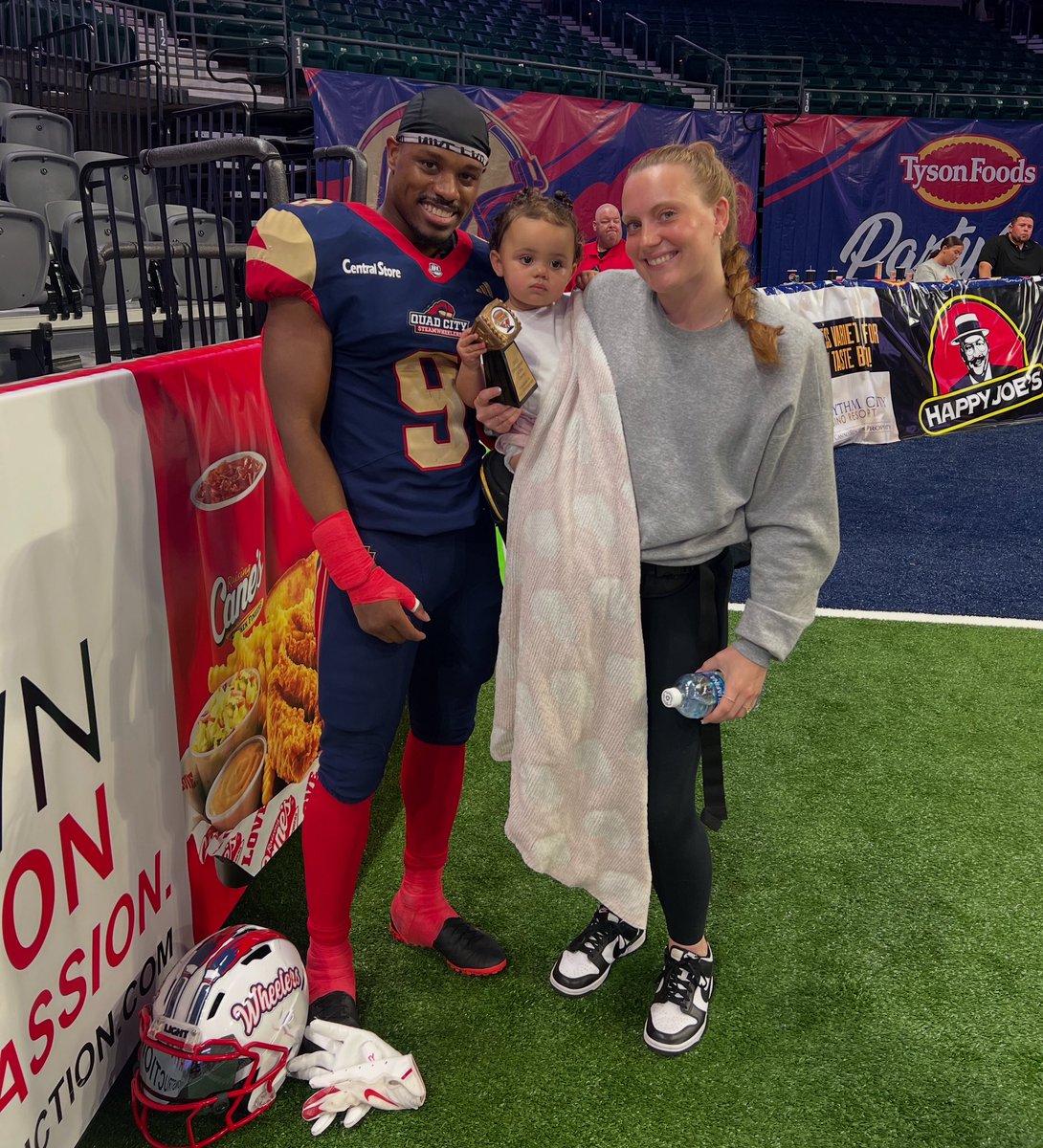 STRONGMAN FAMILY OF THE GAME!! Jarrod Ware &amp; Co.

Quad City Strongman

#sQUADCITY | #EarnYourStacks