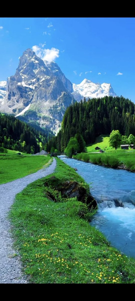 Earthpic613496's tweet photo. Switzerland 🇨🇭 https://t.co/KqKroJdCFy