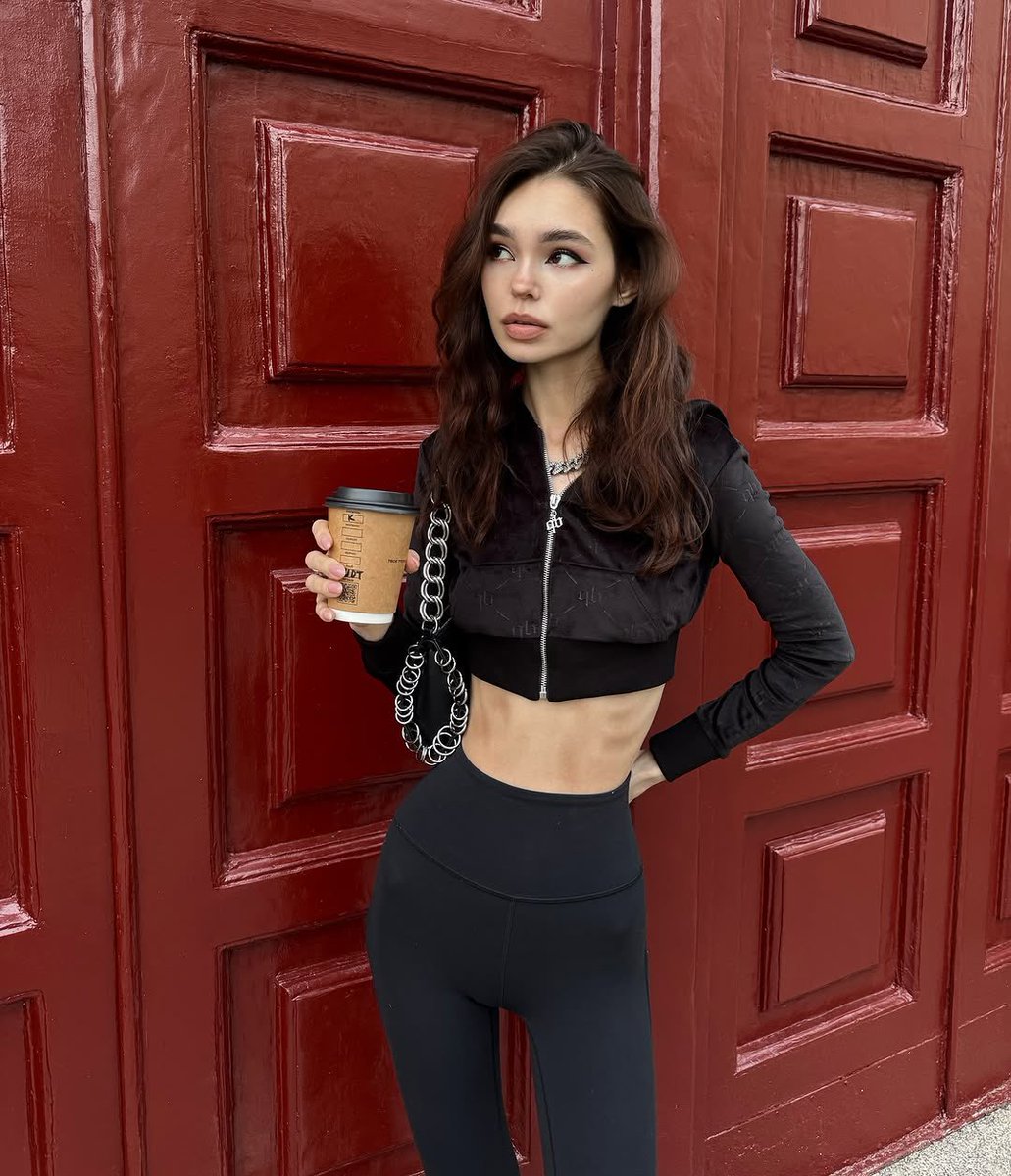 xiiiiiiiiiia0's tweet image. It’s Sunday I am finally starting back up on my restrictions. Wish me luck.