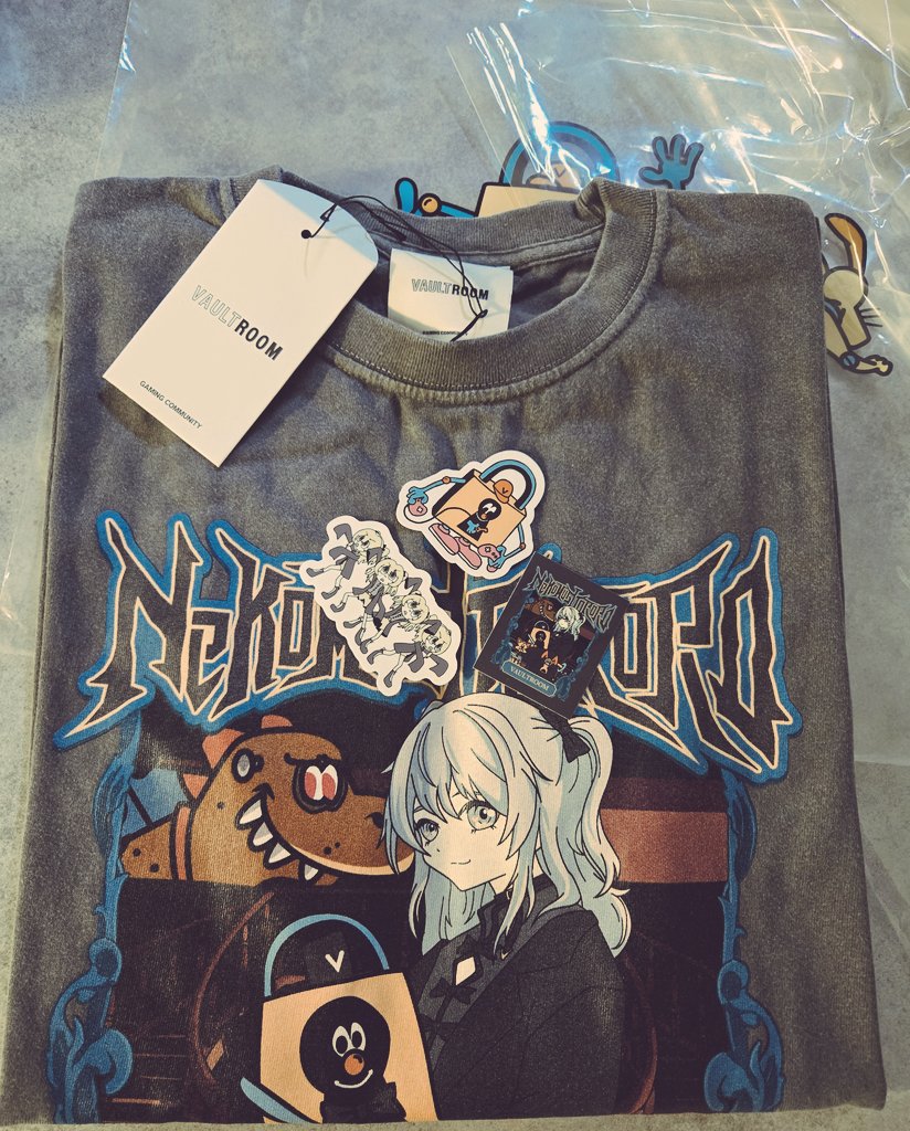 とろちゃん×ボルトルームのTシャツ届きました！
かわいい✨️
#猫麦とろろ
#vaultroom