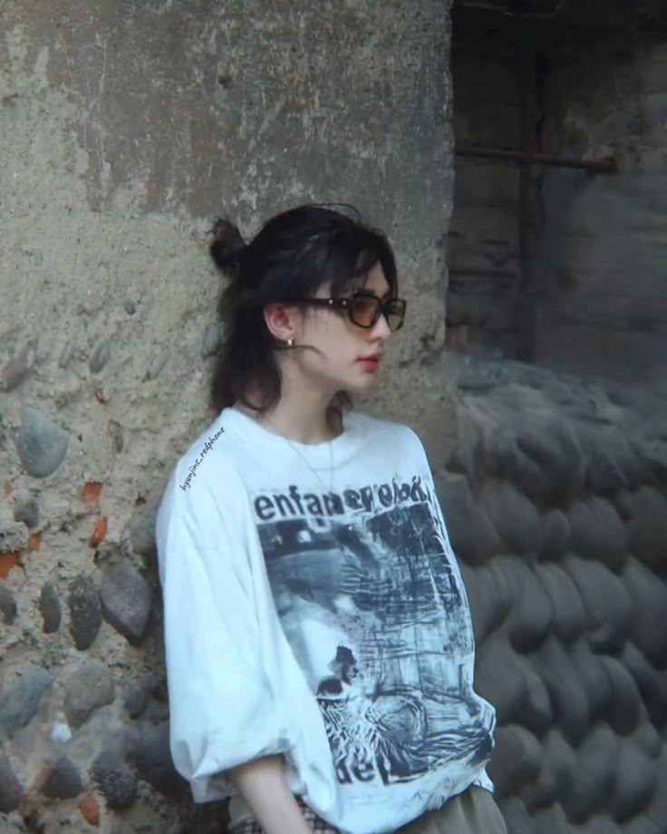 𝓟𝓮𝓻𝓯𝓮𝓬𝓽 𝓜𝓪𝓽𝓬𝓱  || #Hyunlix #au
Un influencer del norte de México y un diseñador gráfico antisistema hacen match en una app de citas sin saber que vienen de mundos opuestos.