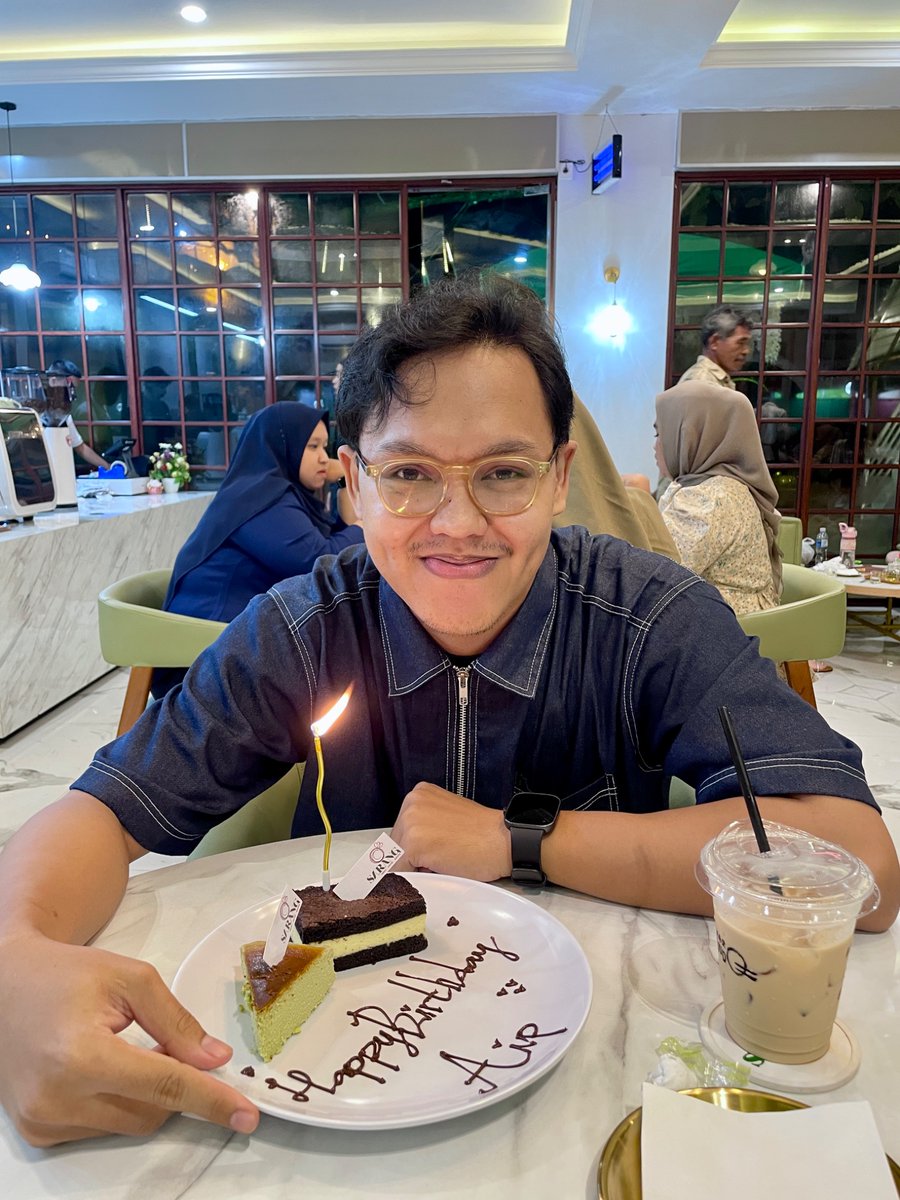 draftme_____'s tweet image. sekali lagi, yang bersyukur punya aku dan selalu mengusahakan aku maka jika kamu kasi aku 1, akan aku bales seribu 🤙🏻🤪