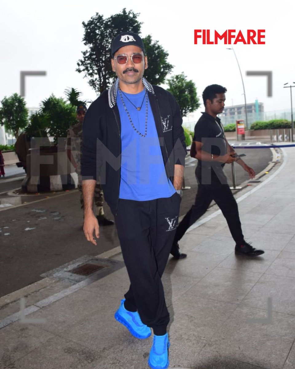 #Dhanush clicked at the airport in a funky avatar! Let us know your thoughts on his outfit in the comments below 👇🏻 

#FilmfareLens
