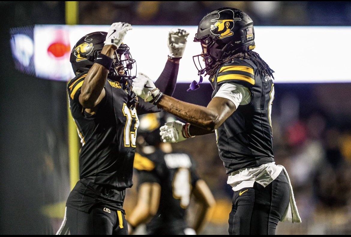 Braelan Lang (@braelanlang24) on Twitter photo After a conversation with <a href="/Cfuller29Coach/">Curtis L. Fuller</a> I’m blessed to receive an offer to <a href="/AppState_FB/">App State Football</a>
<a href="/LangRedBlacks/">Brandon Lang</a> <a href="/RCHS_BulldogsFB/">RCHS Bulldogs Football</a> <a href="/Tc_robinson5/">CoachT_Rob</a> <a href="/CoachBonner1914/">Coach Bonner</a> <a href="/RecruitGeorgia/">Recruit Georgia</a> After a conversation with <a href="/Cfuller29Coach/">Curtis L. Fuller</a> I’m blessed to receive an offer to <a href="/AppState_FB/">App State Football</a>
<a href="/LangRedBlacks/">Brandon Lang</a> <a href="/RCHS_BulldogsFB/">RCHS Bulldogs Football</a> <a href="/Tc_robinson5/">CoachT_Rob</a> <a href="/CoachBonner1914/">Coach Bonner</a> <a href="/RecruitGeorgia/">Recruit Georgia</a>