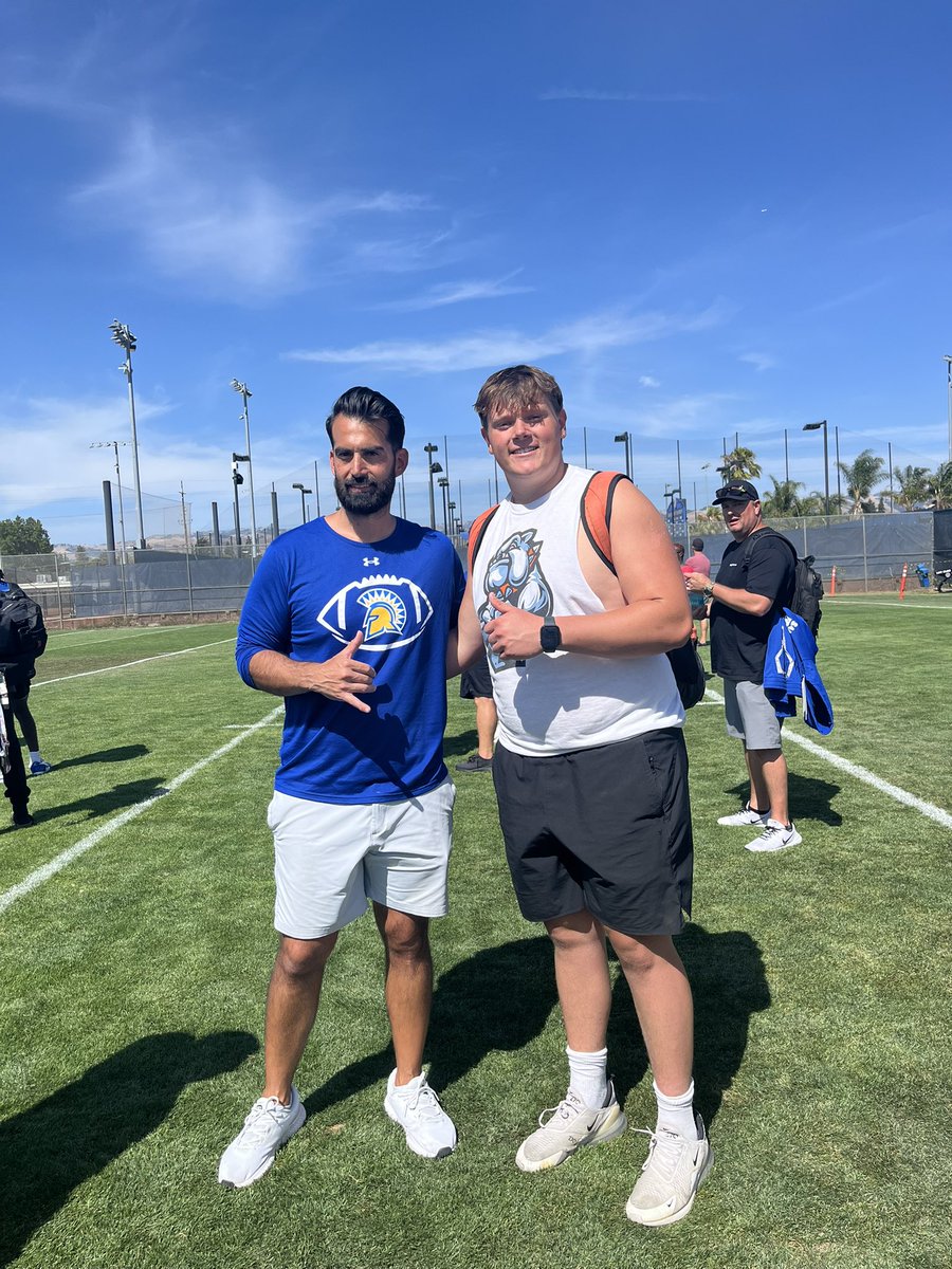 CarterEdmonds76's tweet image. Great camp today at San Jose thanks had a great chance to show off my skills to @JohnEstes55 @CoachRyanPayne