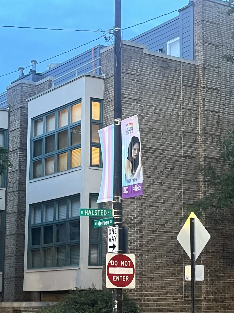 <a href="/itssnowwife/">Snow Wife</a> spotted in chi omg I can’t wait!!