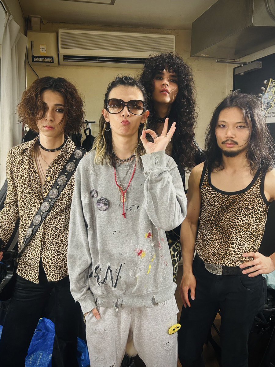 06.13.fri. アメリカ村 BEYOND

Friday the 13th x アメリカ村BEYOND presents

"Friday the 13th Night"

setlist

エム
feel so lazy
BEAUTIFUL LIFE
CLOUDY HEART (BOOWY cover)
Poser
蜃気楼
KILL URGE

Thank you, Friday the 13th 
Thank you, BEYOND 
Thank you, Osaka