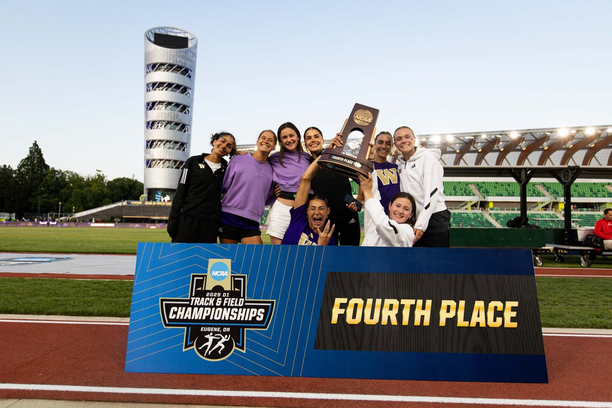 UWTrack's tweet image. Amina Maatoug: Dawg
Maggie Liebich: Dawg
Amanda Moll: Dawg
Sofia Cosculluela: Dawg
Julia David-Smith: Dawg
Chloe Foerster: Dawg
Sophie O'Sullivan: Dawg
Hana Moll: Dawg