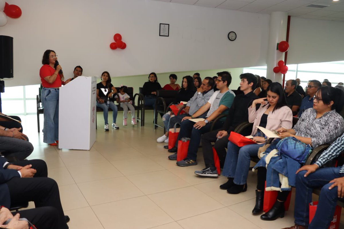 🩸 En el marco del Día Mundial del Donante de Sangre, la secretaria <a href="/VaneEscalanteA/">Vanesa Escalante Arroyo</a>, visitó el Centro Estatal de Transfusión Sanguínea (<a href="/CETSHgo/">Centro Estatal de Transfusión Sanguínea de Hidalgo</a>) para agradecer y reconocer a las personas que, con su donación altruista, salvan vidas todos los días.