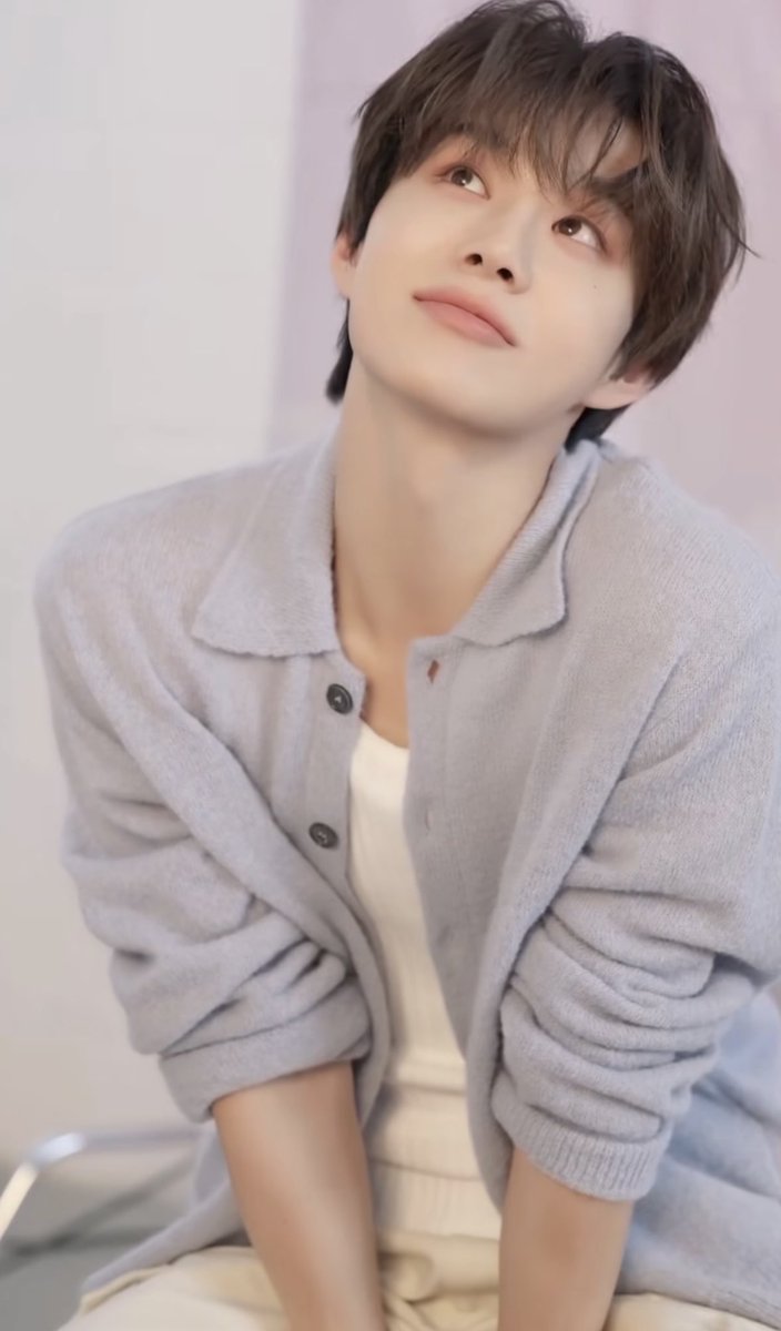 hourly jungwoo (@hourlyjungwoo) on Twitter photo 
