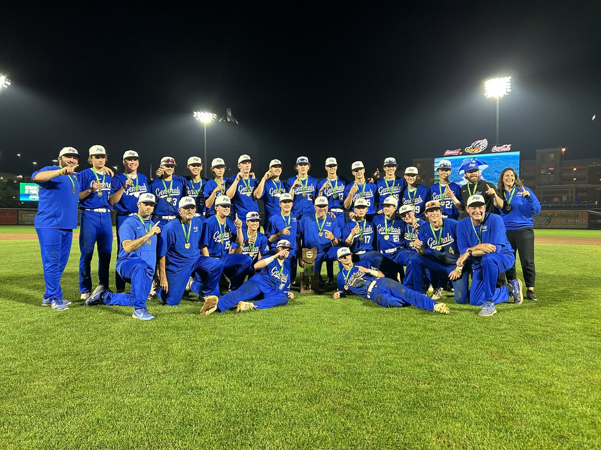 📸 🏆 The 2025 DII state champion Anthony Wayne Generals