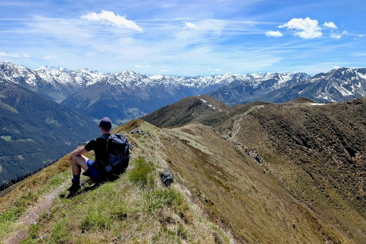 ᵂᴱᴿᴮᵁᴺᴳ Die Wildschönau ist eine idyllische Gemeinde in den Kitzbüheler Alpen im Osten Tirols. Tipps für Wanderungen und Erkundungen in der Urlaubsregion in Österreich, neu im Blog: people-abroad.de/blog/wildschoe… #wildschönau #tirol #wandern
