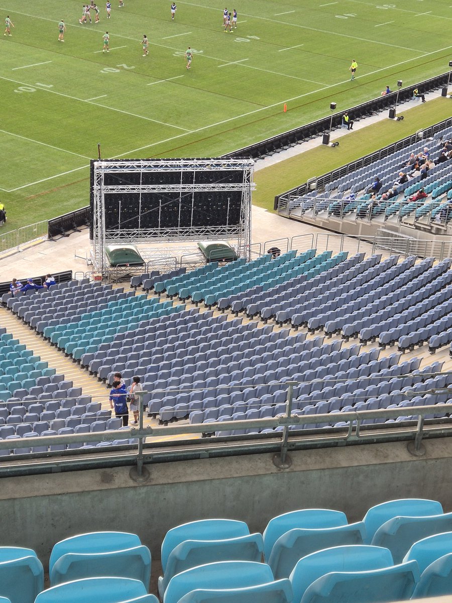 Angelabulldog's tweet photo. @NRL why can the rabbitohs block seating that is for nrl bulldogs members. #reallypoor https://t.co/57ufo8oHQp