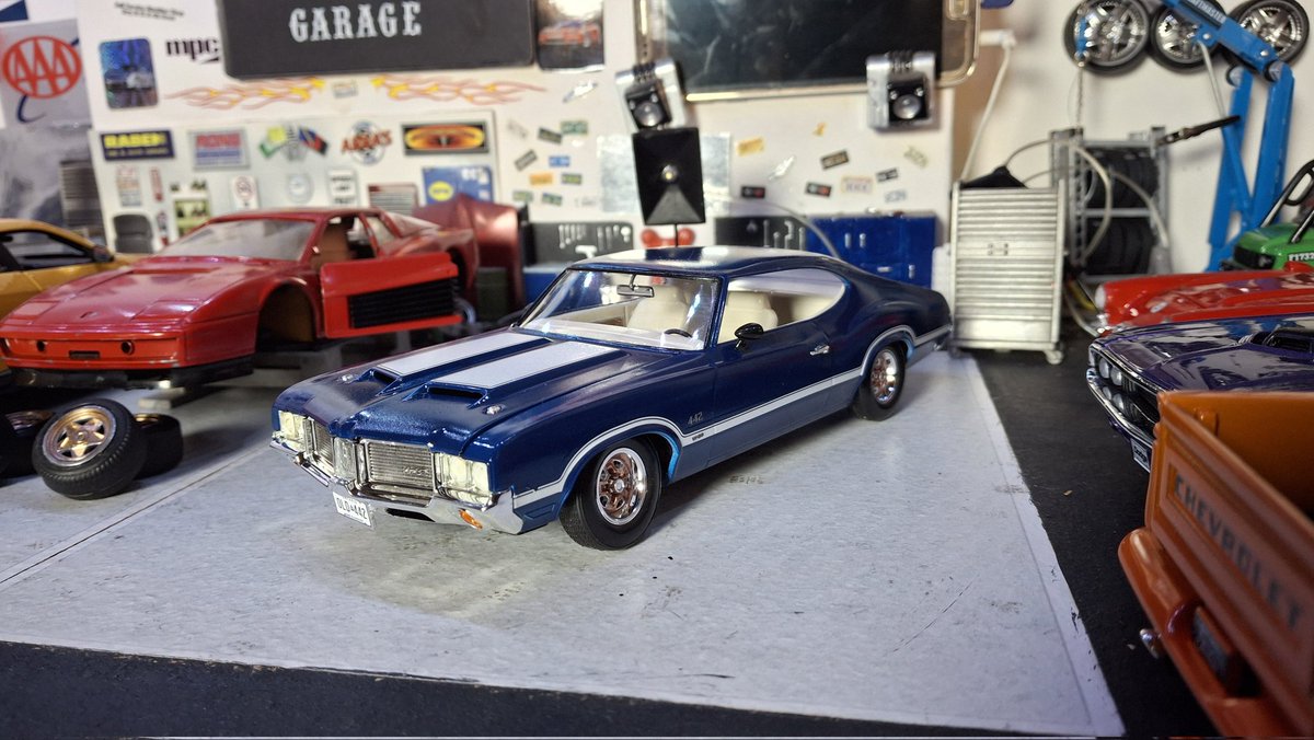 themodelist's tweet photo. 1971 Oldsmobile Cutlass 442 W-30
#Oldsmobile #Cutlass #442olds
#modelcar #modelcarcollection https://t.co/YzsLe5DGyz