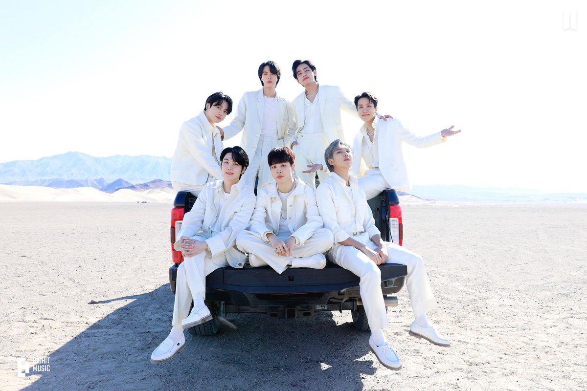 Rkivekimnam's tweet photo. BTS REUNION IN 06 DAYS
#BTS_COUNTDOWN
#BTS_COUNTDOWN_06DAYS https://t.co/27LX5G362W