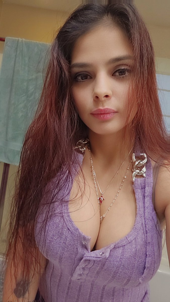 Come Thru and hangout 🥰 #kickstreaming <a href="/KickStreaming/">Kick</a>  kick.com/Zuls91