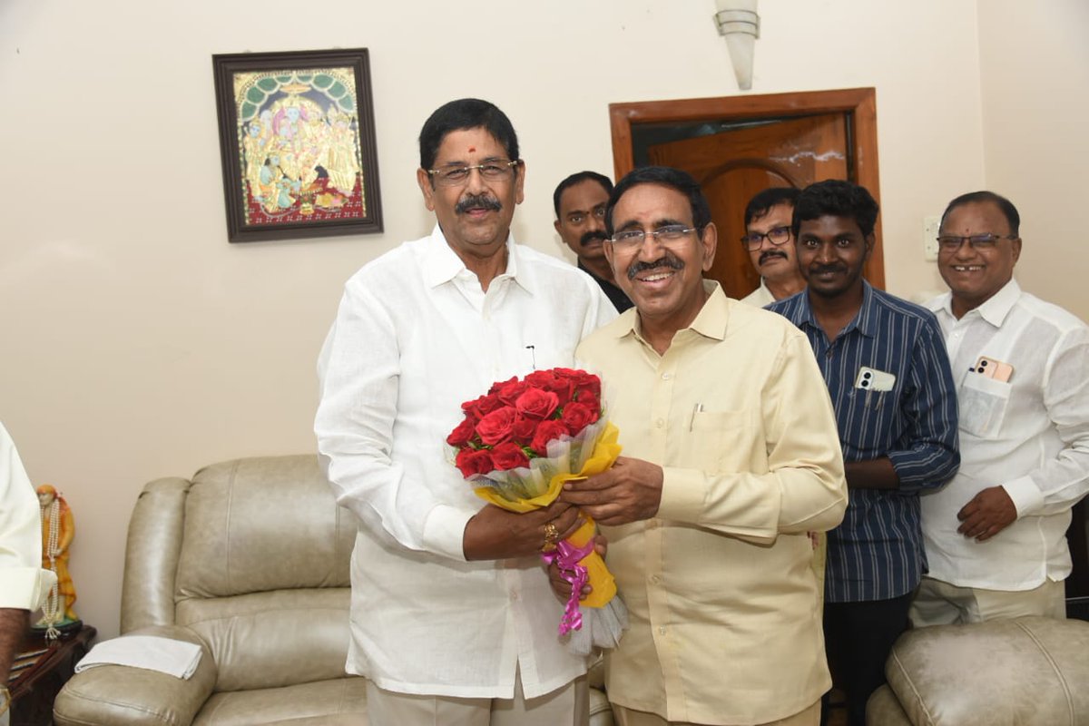 Anam Rama Narayana Reddy_Official (@anamreddy_tdp) on Twitter photo మా మిత్రులు, రాష్ట్ర మున్సిపల్ మరియు పట్టణాభివృద్ధి శాఖ మంత్రివర్యులు డాక్టర్ <a href="/Dr_NarayanaP/">Ponguru Narayana</a> గారికి హృదయపూర్వక జన్మదిన శుభాకాంక్షలు. 💐 మా మిత్రులు, రాష్ట్ర మున్సిపల్ మరియు పట్టణాభివృద్ధి శాఖ మంత్రివర్యులు డాక్టర్ <a href="/Dr_NarayanaP/">Ponguru Narayana</a> గారికి హృదయపూర్వక జన్మదిన శుభాకాంక్షలు. 💐
