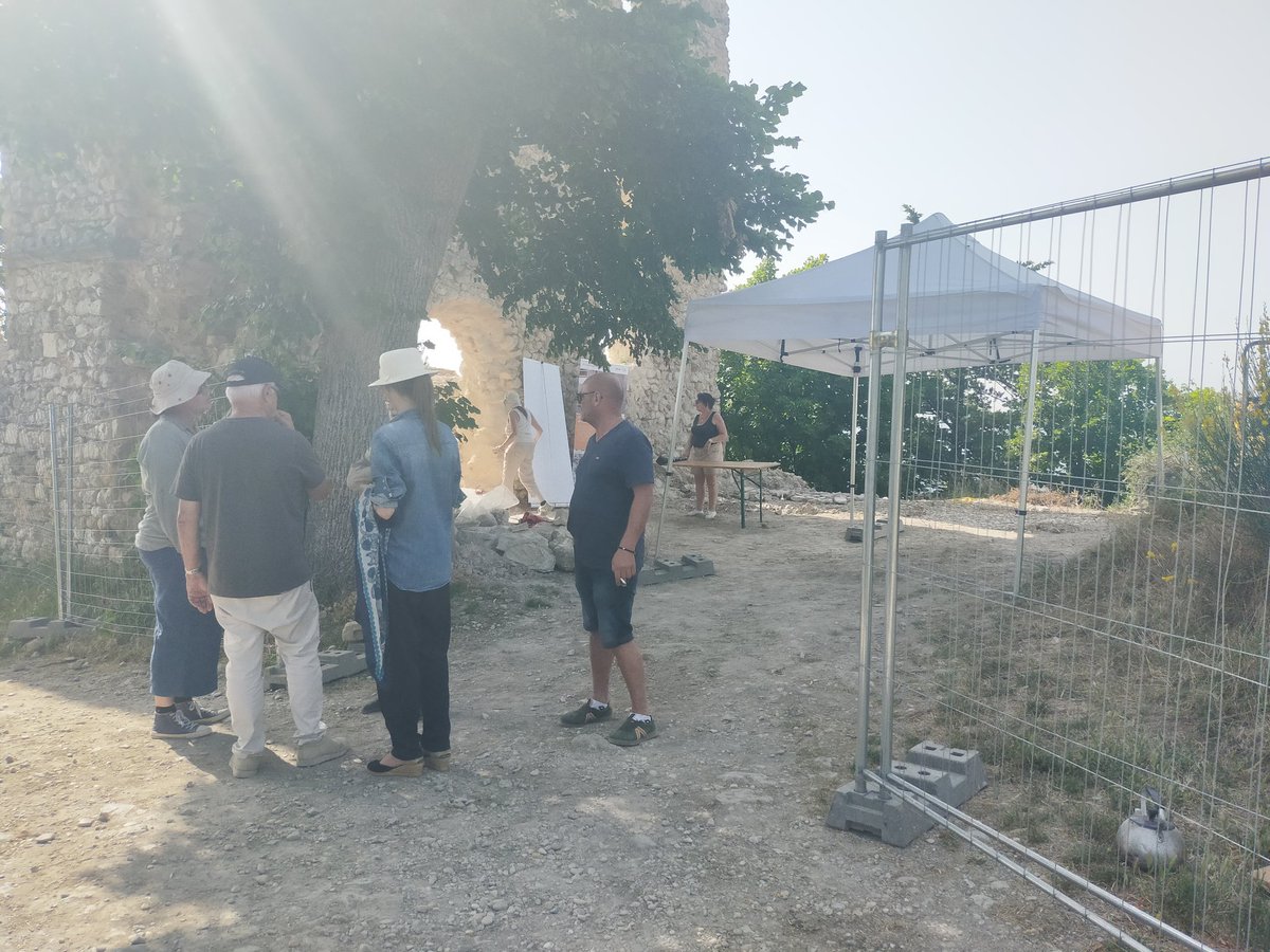 Dominique Garcia (@garciadinrap) on Twitter photo Les <a href="/journees_archeo/">Journées archéologie</a> en <a href="/Inrap_ActuMMED/">Actualités Inrap Midi-Méditerranée</a>
c'était aussi à Saint Jurs dans.les basses Alpes où grâce à
Karine Monteil, Catherine Barra, Nathalie Molina et Fabienne Ravoire le public redécouvrait un château de gypse, de galets et de tuf...
Une fouille d'ampleur sur un site méconnu. Les <a href="/journees_archeo/">Journées archéologie</a> en <a href="/Inrap_ActuMMED/">Actualités Inrap Midi-Méditerranée</a>
c'était aussi à Saint Jurs dans.les basses Alpes où grâce à
Karine Monteil, Catherine Barra, Nathalie Molina et Fabienne Ravoire le public redécouvrait un château de gypse, de galets et de tuf...
Une fouille d'ampleur sur un site méconnu.