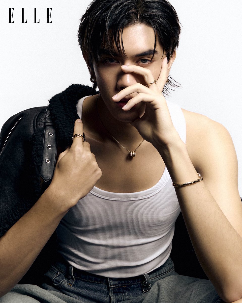 #ELLECrush สะกดทุกสายตา! เปิดภาพแรกของสองหนุ่ม โชกุน ปวริศน์ และ กร วรรณไพโรจน์ แห่งวง <a href="/PROXIE_Official/">PROXIE</a> ในคอลัมน์ ELLE Crush ประจำเดือนมิถุนายน 2025 พร้อมติดตามอ่านบทสัมภาษณ์ของพวกเขาทั้ง 6 เร็วๆ นี้

#ELLEThailand
#ELLECrushxPROXIE 
#PROXIEth #PROXIEGorn 
#PROXIEChokun