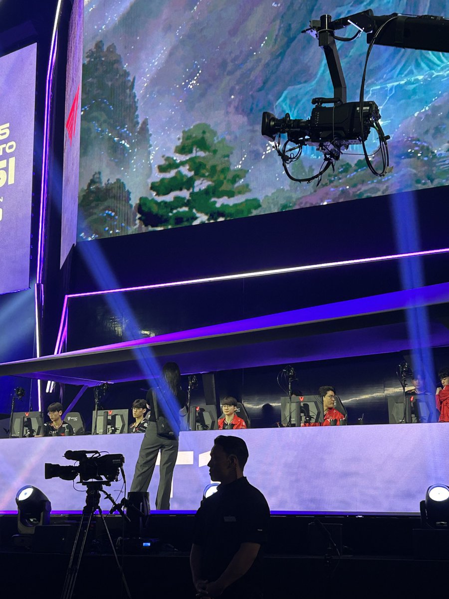 장비세팅~~ 오늘 경기 잘하자!!!🌟