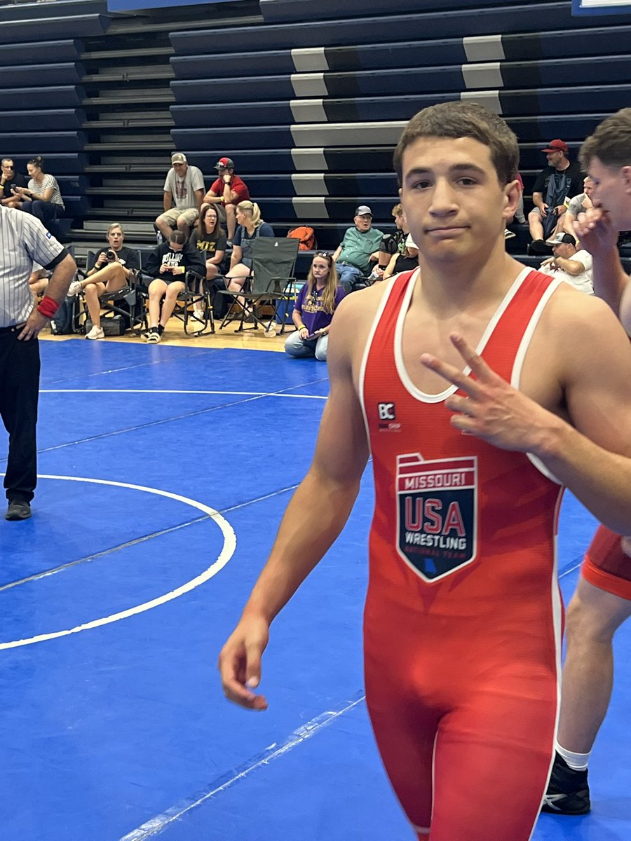 💪Greater Heights Dominates the Summer Scuffle at Gardner with a Perfect 9-0 Record!

Including impressive wins in Sundays Gold Bracket over:
•East Kansas – 57-18
•SWMO Stingers – 45-29
•SD Grapplers – 50-21
•Legion of Doom – 74-9

Standout SPX Performances on the weekend: