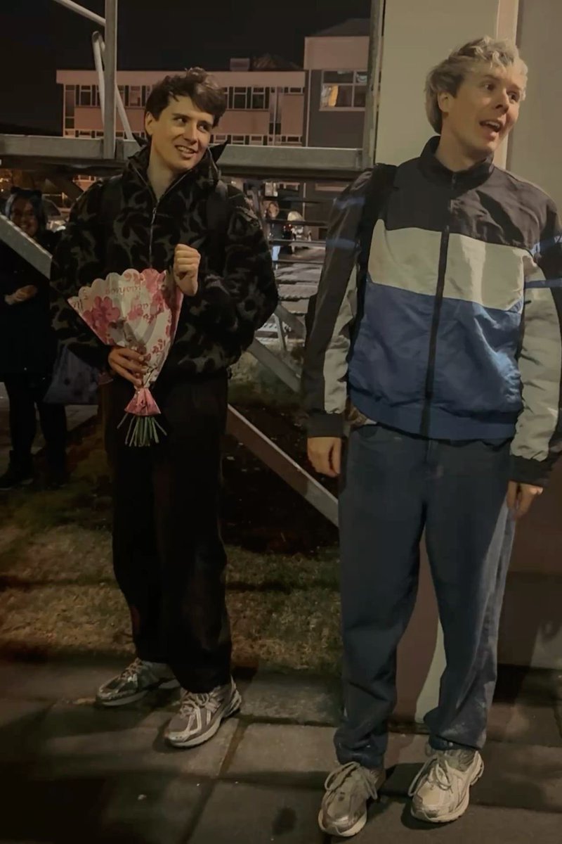 leeeee :3 tweet media