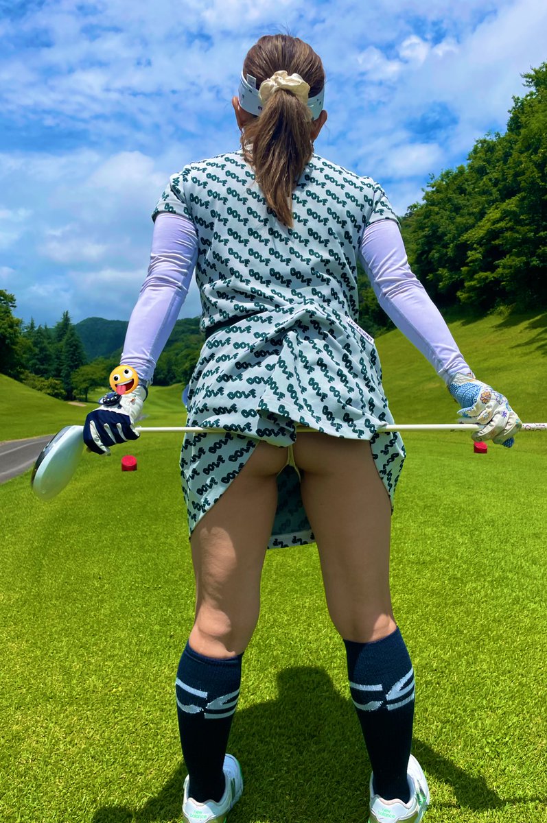 今日は総勢２０人での⛳️コンペ〜
朝は少し☔️でしたが後半は晴天☀️やばい暑さの中で頑張りました〜
本日も素敵😍に楽しく😊厳しくと🤪
ラウンド中の一部🤪