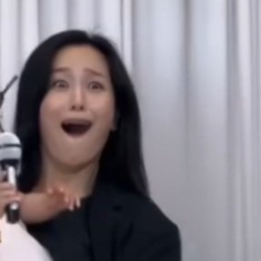 켸찬2세 나호 돌잡이에서 마이크 잡은거 실환가
일동: 왓더pug