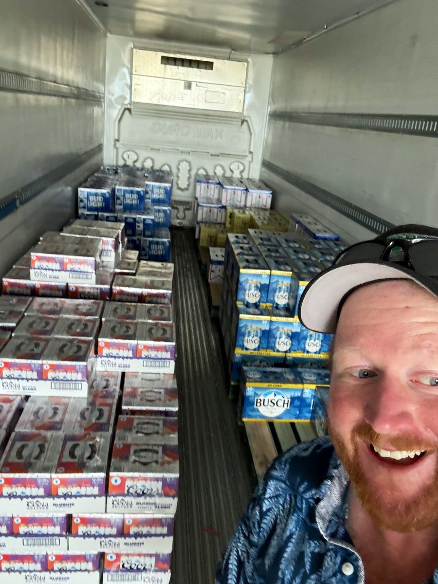 MdMcLean1's tweet image. Pulled a double shift on the bar tonight at @Dgsuperpull my body is sore!.. I’m so old! It use to be sore the next morning.. Fox incharge of the hen house… Excellent weather! Thanks @WxOntario1 excellent time with proceeds to community projects! @FredDurnin