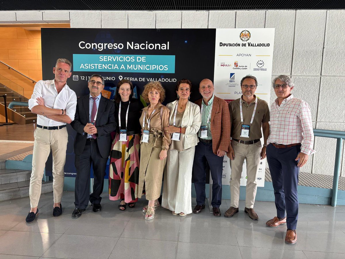 Semana intensa la que acabamos de pasar, donde las Diputaciones, qué queréis que os diga, han sido las auténticas protagonistas. 

X aniversario del CEMCI, en Granada 
I Congreso de los SAM, en Valladolid. 

#DipuPower 💪