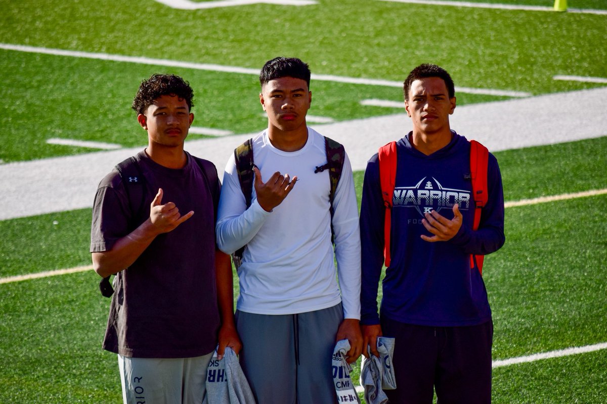 ForgesMana82449's tweet image. MY DAWGS!! @MooseWailehua @noahaki82 #realhillboyz #imua