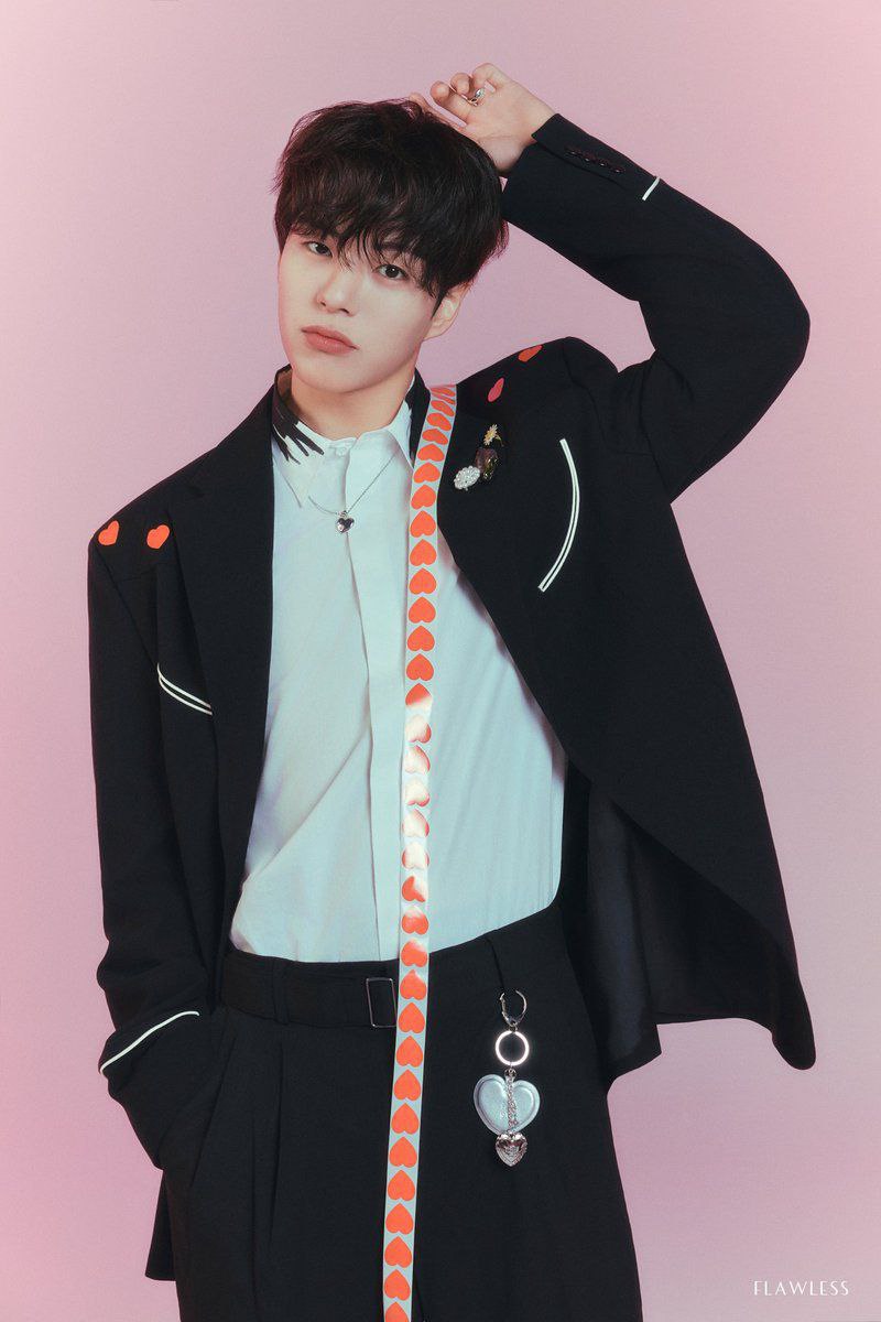 Hearts on my sleeve, literally. Keeping it cool, cute, and just a little bit cheeky. This look from the Treasure × Flawless collab is all about the little details. Can you feel the love in it too? By the way, how many hearts can you count?