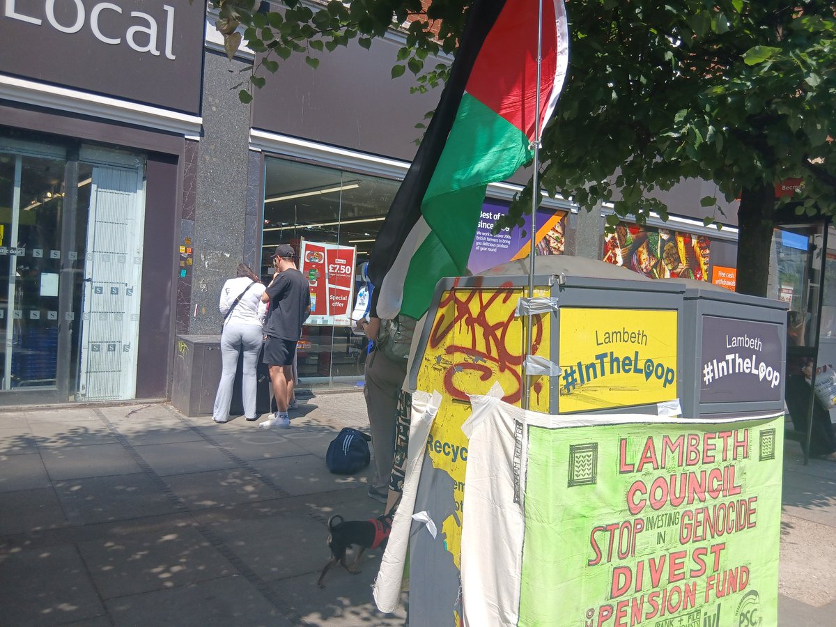 Lambeth UNISON Black workers (@lbwg3) on Twitter photo Outside Sainsbury's in Streatham on Saturday 14th June. Explaining to the public that Lambeth Council invest £52.4 million in arms companies. These arms are used to bomb Gaza and destroy Palestinian people.
We say: Stop arming Israel.
<a href="/LambethDivest/">Lambeth4Divestment</a> Outside Sainsbury's in Streatham on Saturday 14th June. Explaining to the public that Lambeth Council invest £52.4 million in arms companies. These arms are used to bomb Gaza and destroy Palestinian people.
We say: Stop arming Israel.
<a href="/LambethDivest/">Lambeth4Divestment</a>