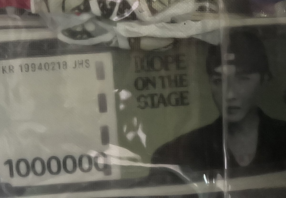 호비 콘서트 간 거 인증가신 아미님중에서
호비 파이널 홉머니,나비컨페티 필요하신분 
멘션주세요! #rt + #follow