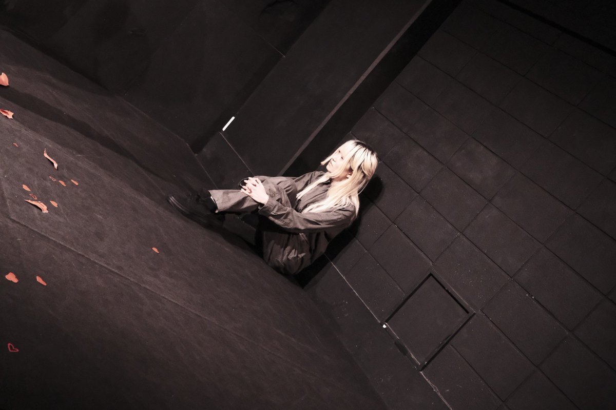 #ドウトク2025
餓チーム2公演目です‼️

開演　17:00
開場　16:30

やるぞ〜〜〜🥀