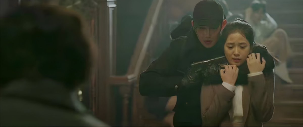 1989__zip's tweet image. 𝖑as más fanáticas obsesivas de #𝔉roze͞nᰔ𝕝ove ☆ 🧣 llegan justo para el #我vo𝕝umǝː𝟶𝟺𖠇 de nuestra 𝕒ctriz favorit𝕒 ⋅˚‧ @medussite que aparte de traernos un visual impecable, no podemos dejar de mirar su actuación as 𝕚f we’re 𝑓rozen by a  #𝐒no͞wd𝕣op预ೕ ☃️