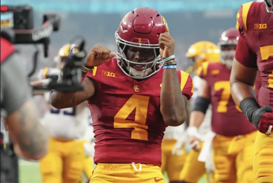 ajmcbean11's tweet image. I will be at USC Monday…✌️@AnthonyJonesFB