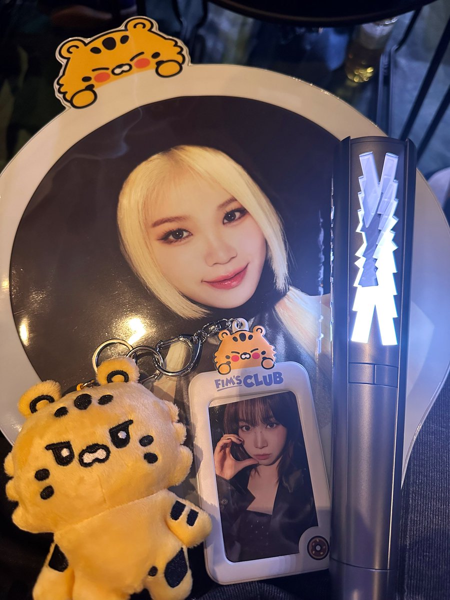 coccoになります。 Cocco 7th floor Music Video - YouTube